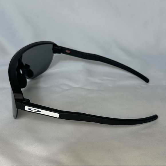 Oakley Corridor Black Prizm Sunglasses With Box - Picture 7 of 7